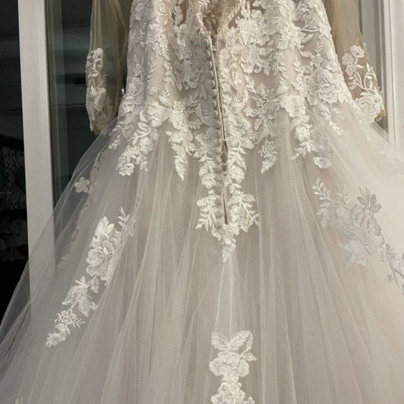 Morilee Wedding Dress Sample Size 28 - Picture 3 of 7